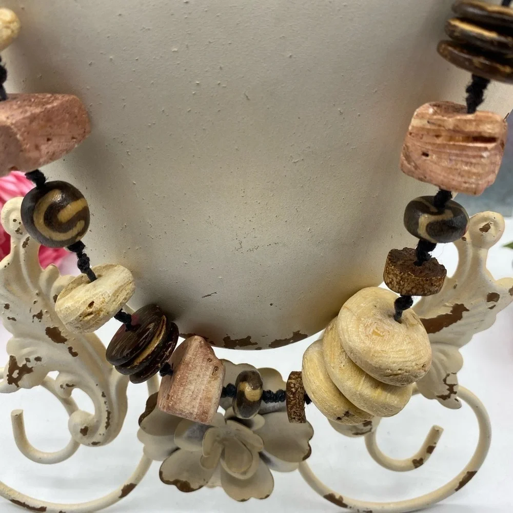 Rock Wood‎ Beaded Necklace